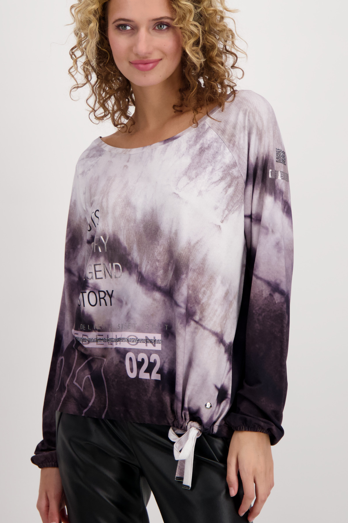 Monari elastisches Jersey Shirt mit Allover Batik Print und Strass | mode  weber